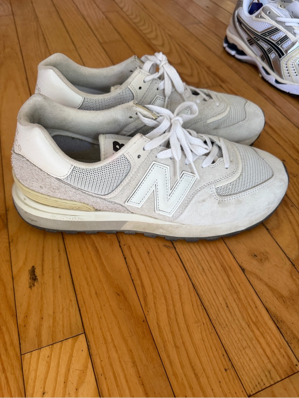 New Balance Men’s 574 light grey